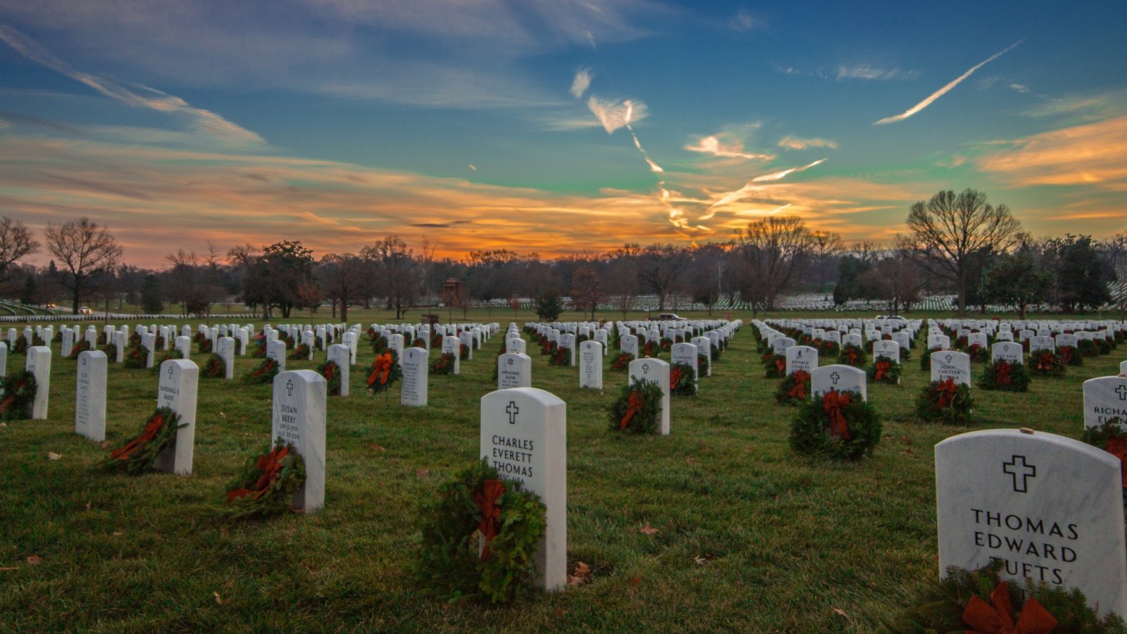 Capsule Pascal Des fausses nouvelles pour faire la guerre cimetière Arlington.jpg (602.86 Ko)
