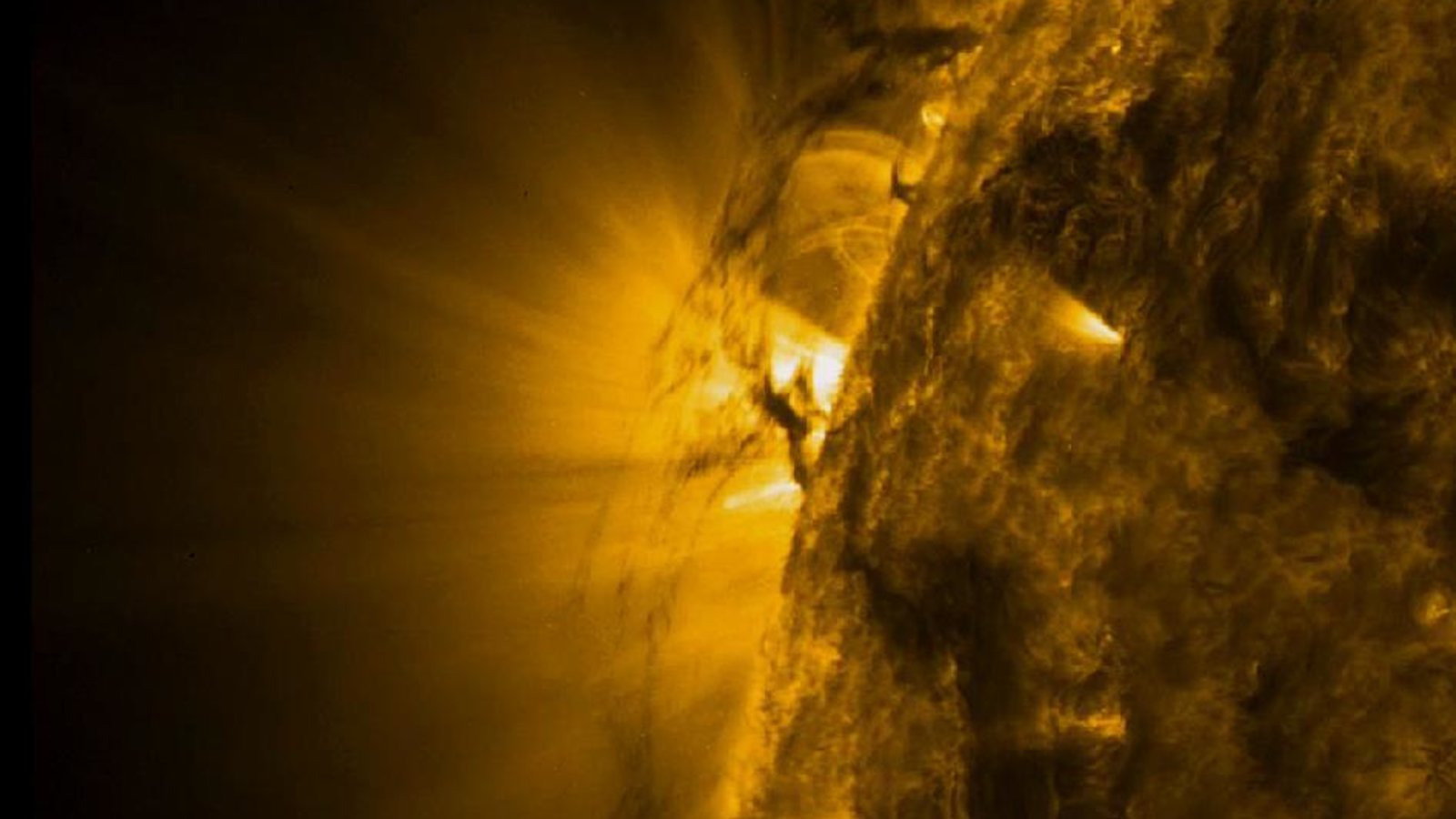 Capsule Pascal On a perdu un morceau du Soleil.jpg (54.52 Ko)