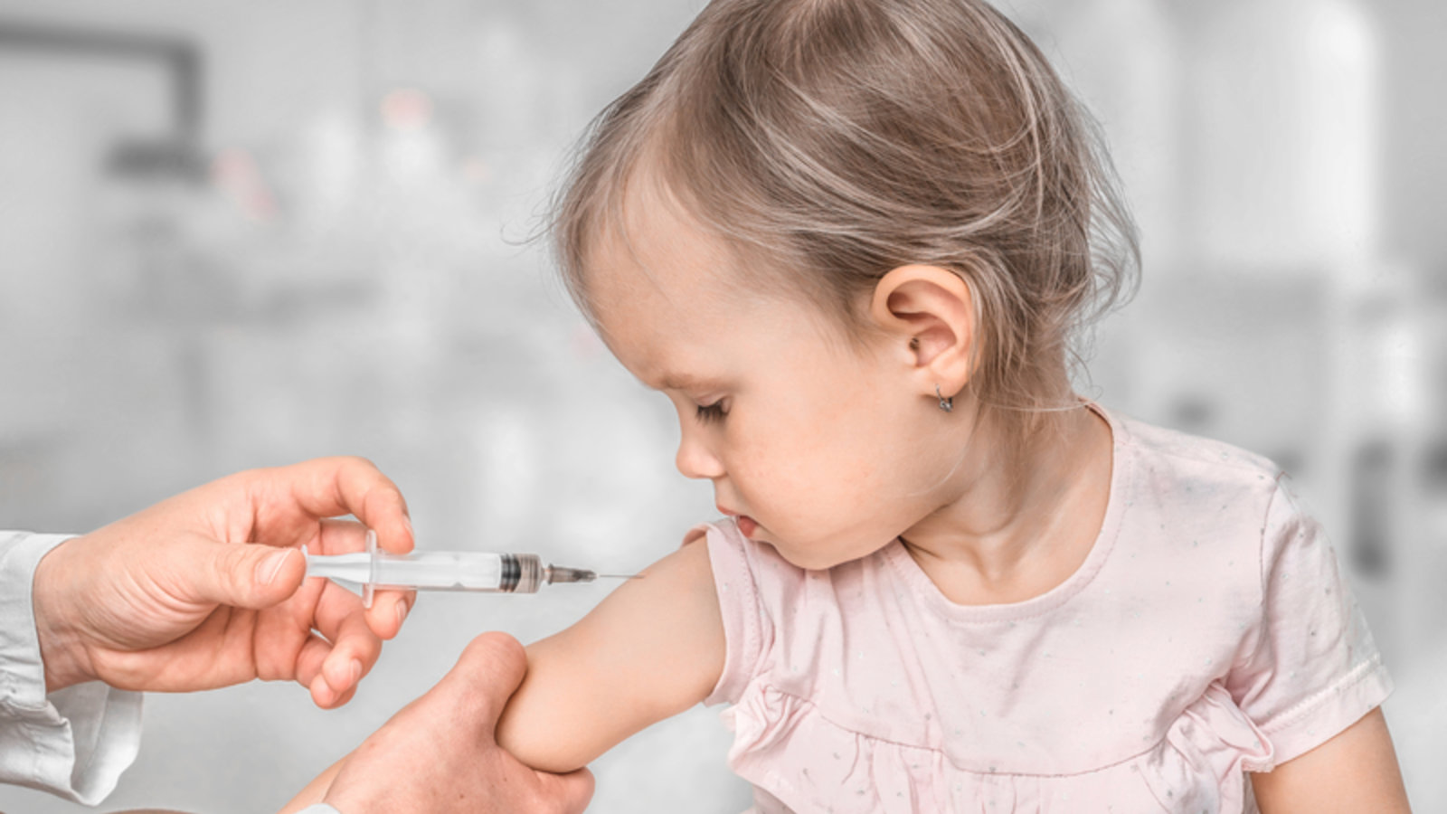 Vaccin-piqure-bebe