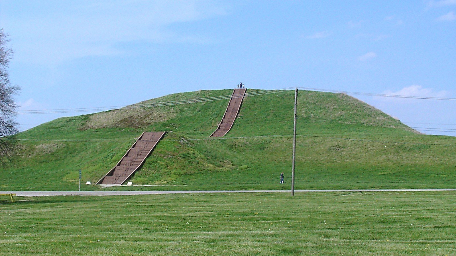 Cahokia.jpg