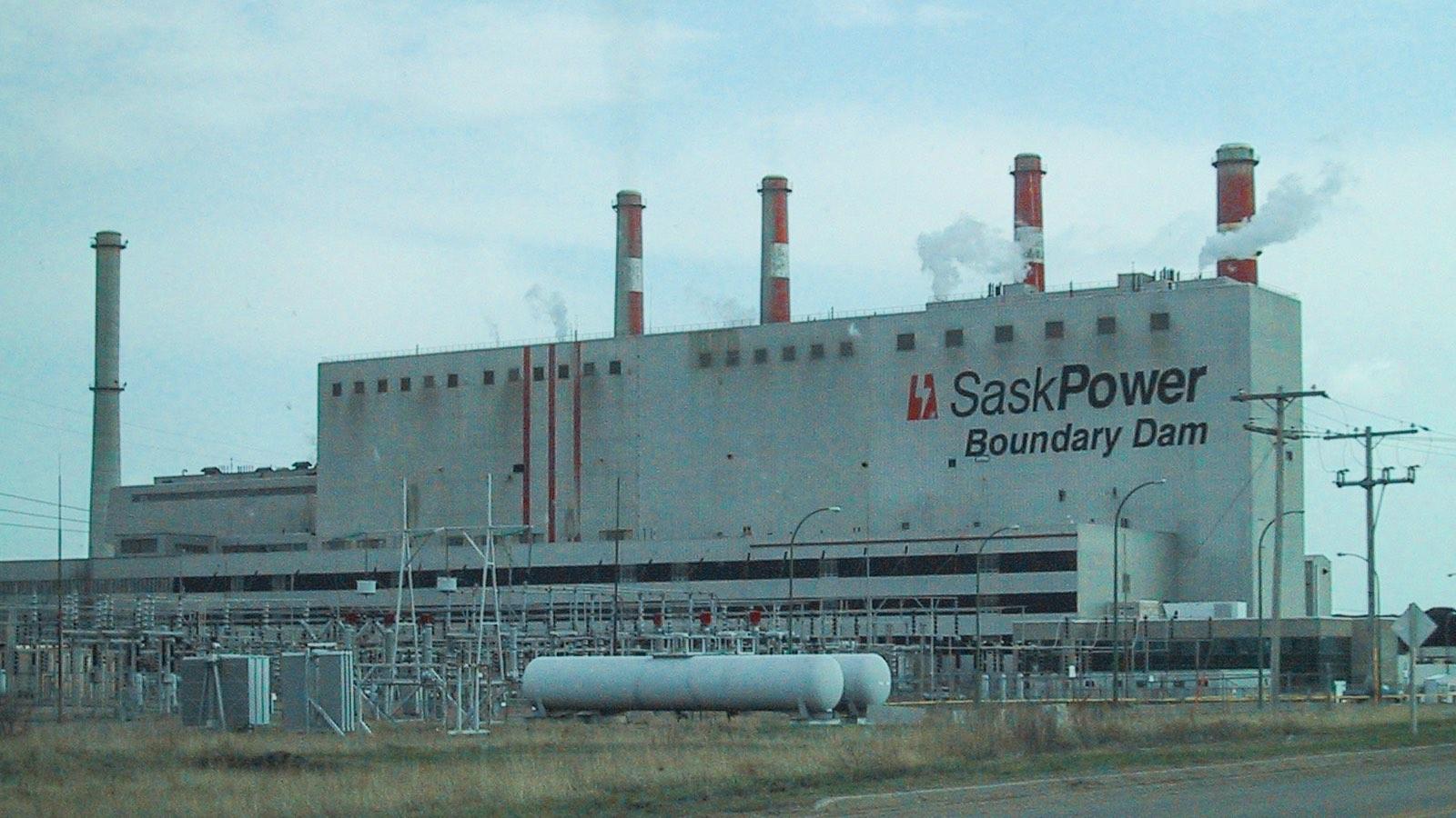 Centrale-charbon-SaskPower_Boundary_Dam.jpg
