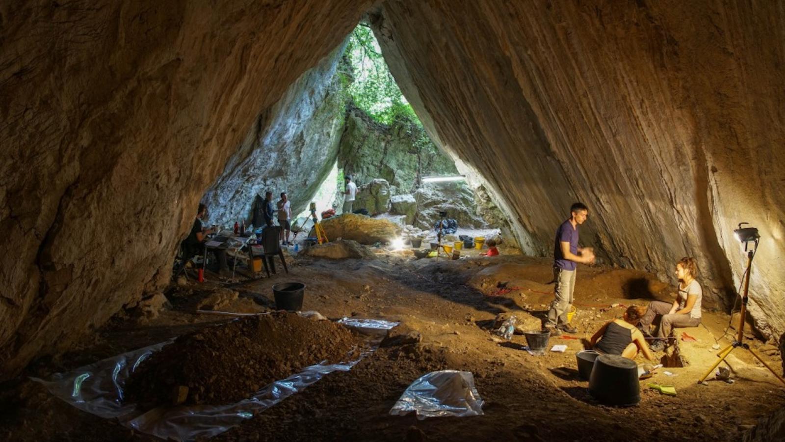 grotte-Arma Veirana-Italie.jpg