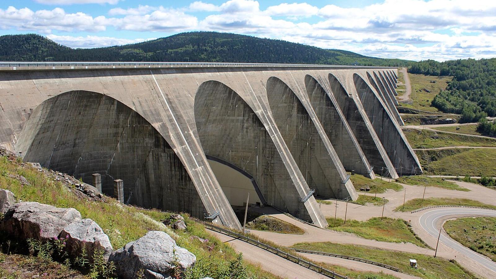 Le barrage Daniel-Johnson au Québec