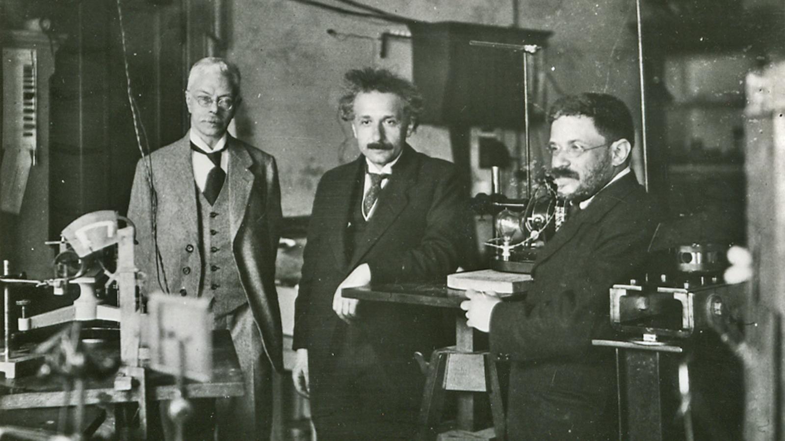 Einstein en visite &agrave; Amsterdam.jpg