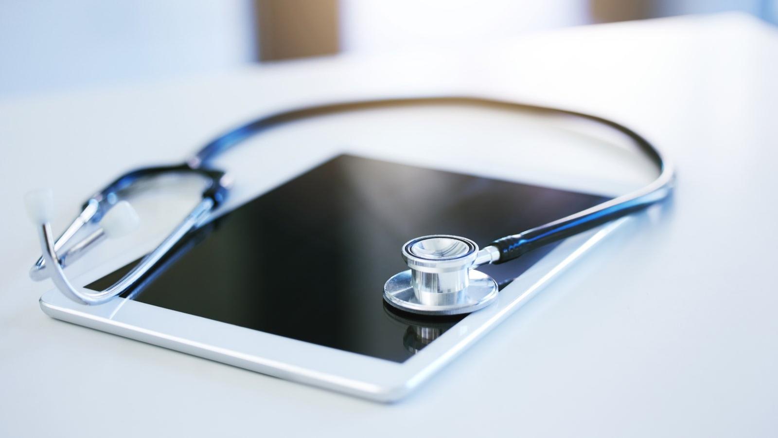 stethoscope-tablette.jpg
