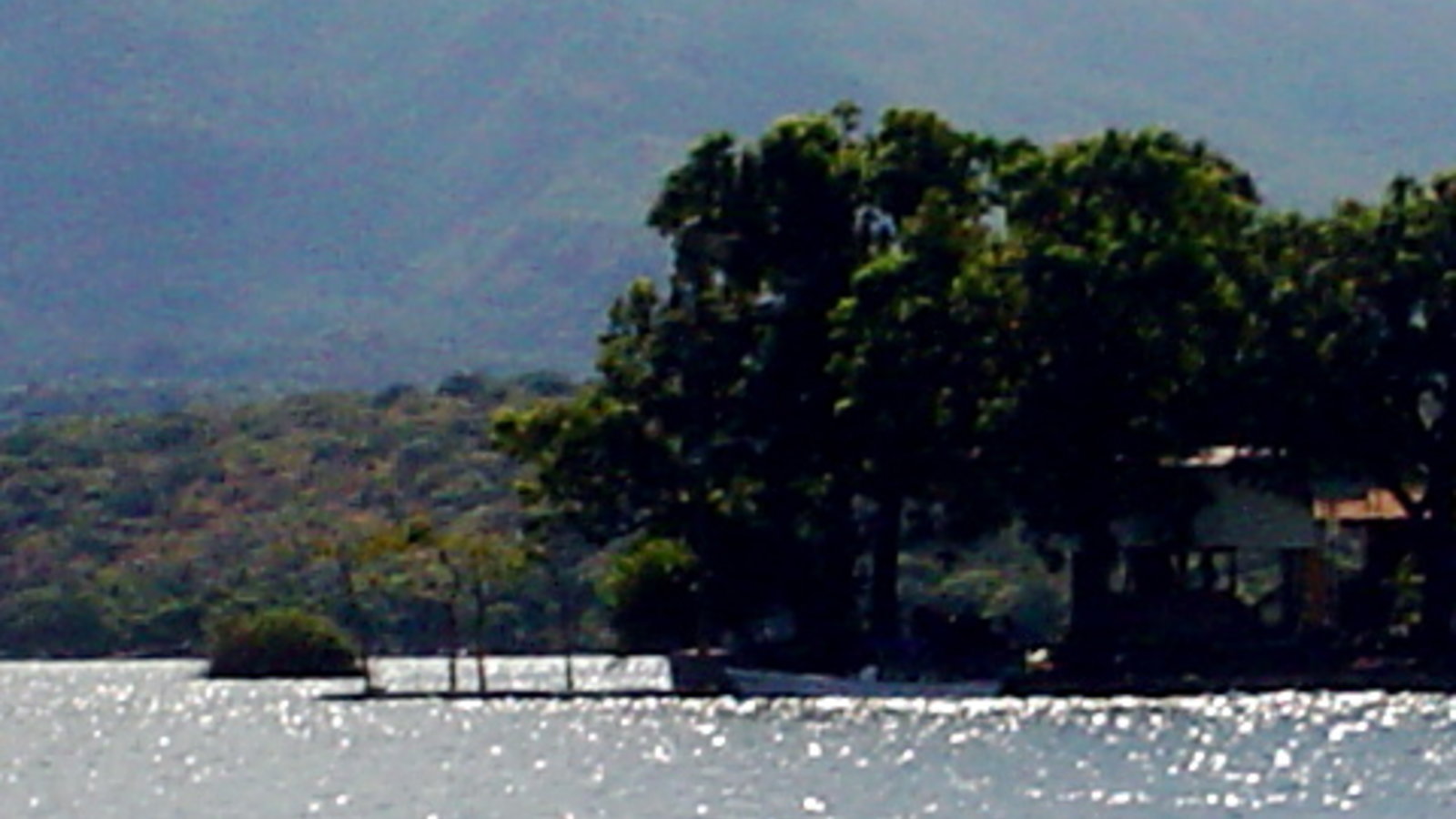 Nicaragua_lake.JPG