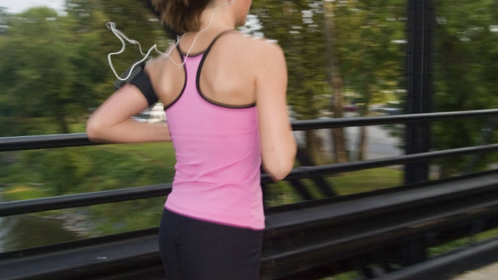 girl-running-ipod.jpg