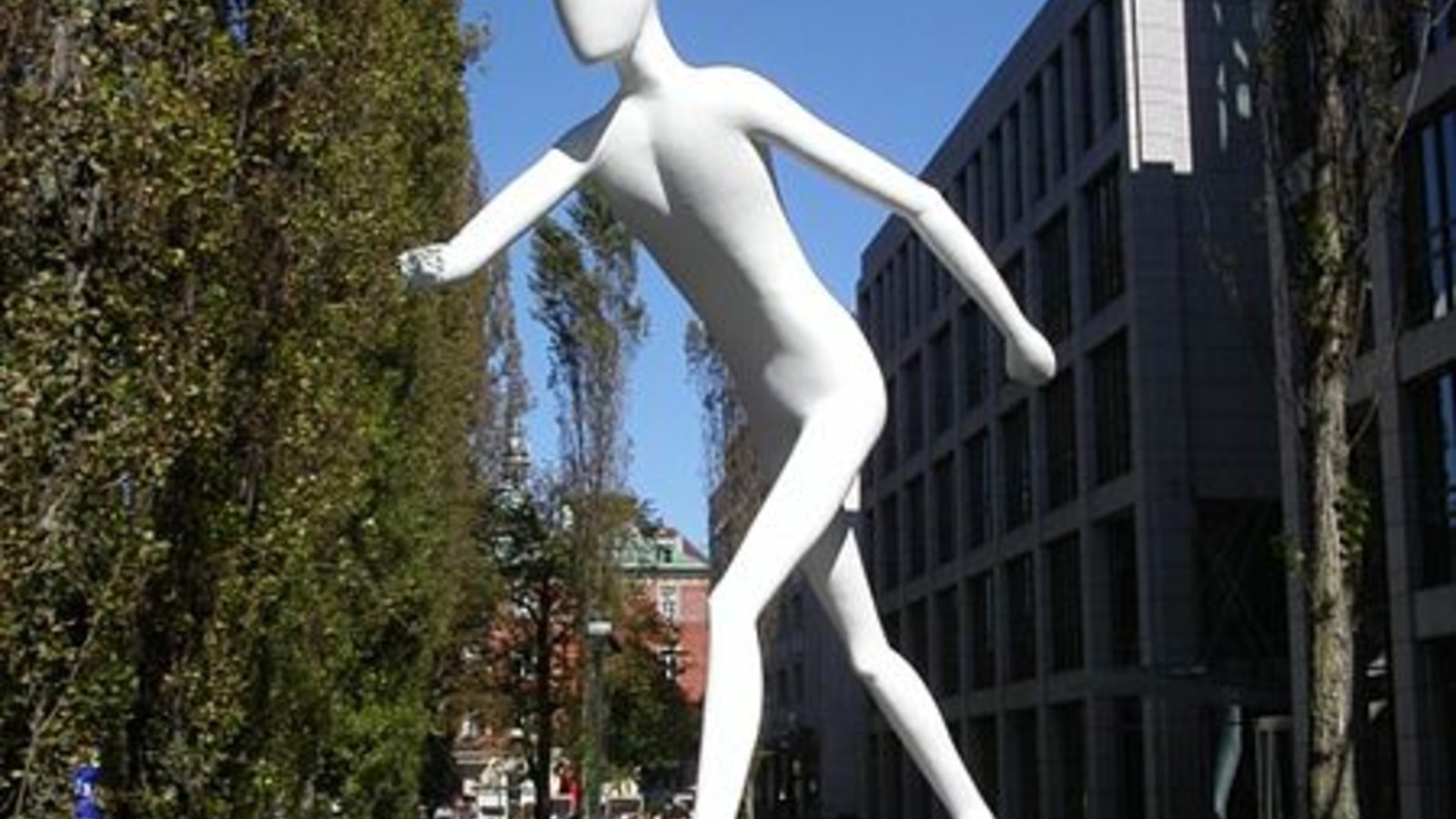 marcher.jpg