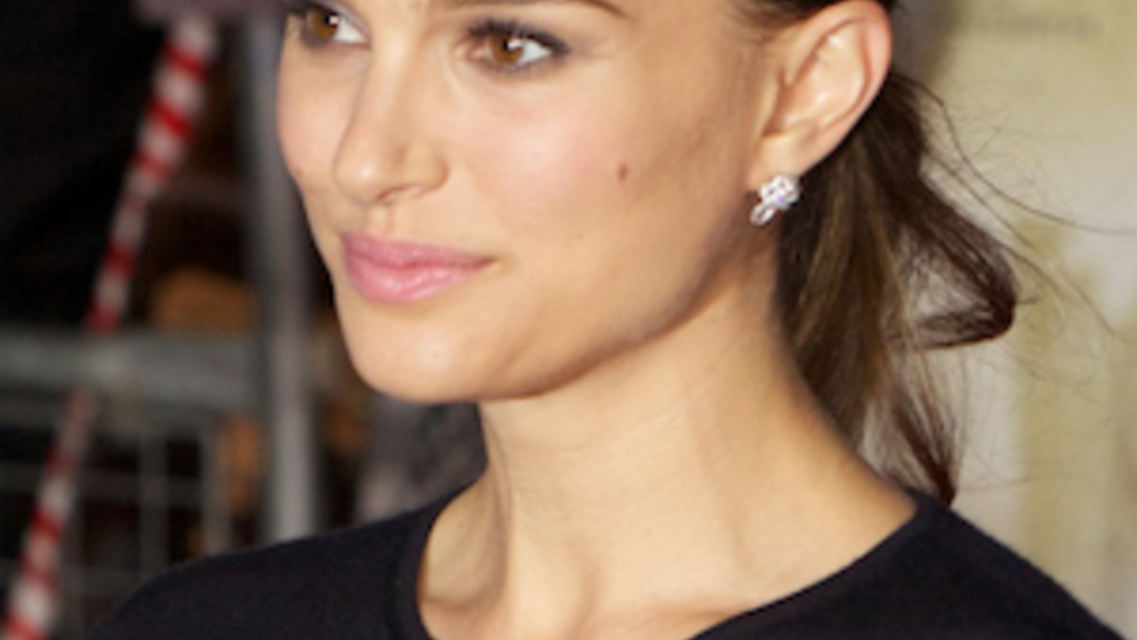 natalie_portman_thor_2_cropped.png