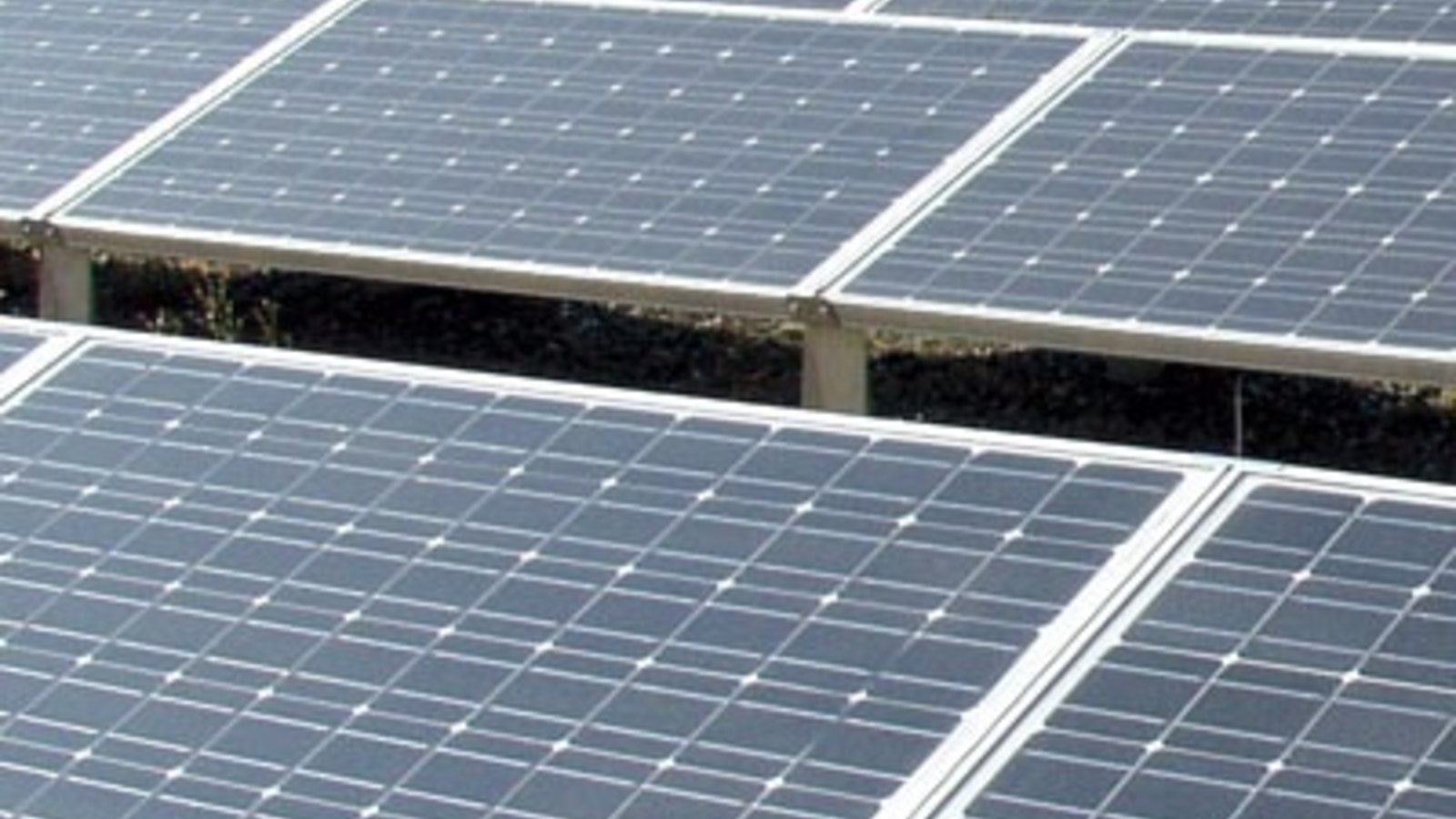 panneaux_solaires_643764.jpg