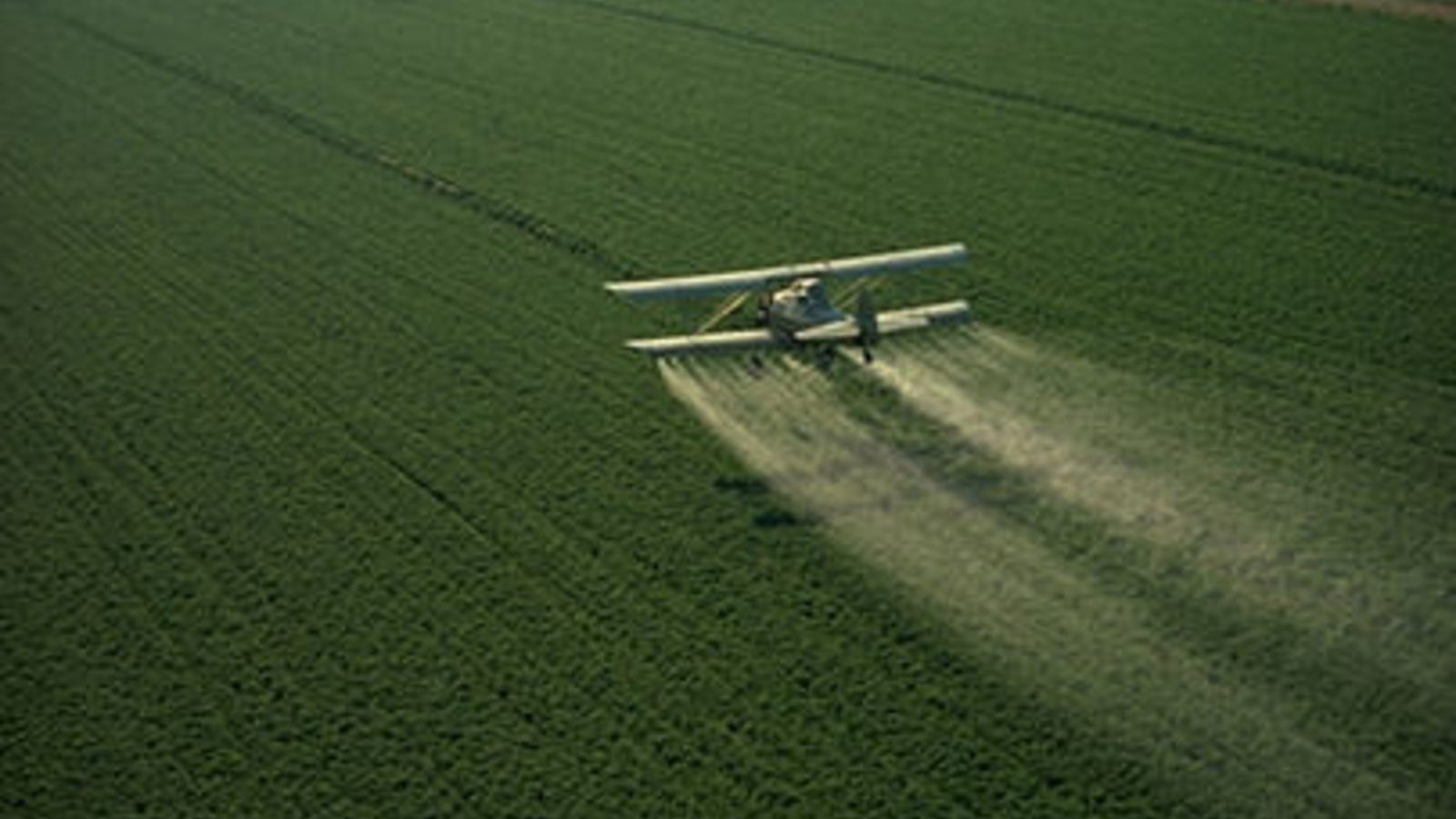 pesticides_spraying_usda_charlesorear_wc.jpg