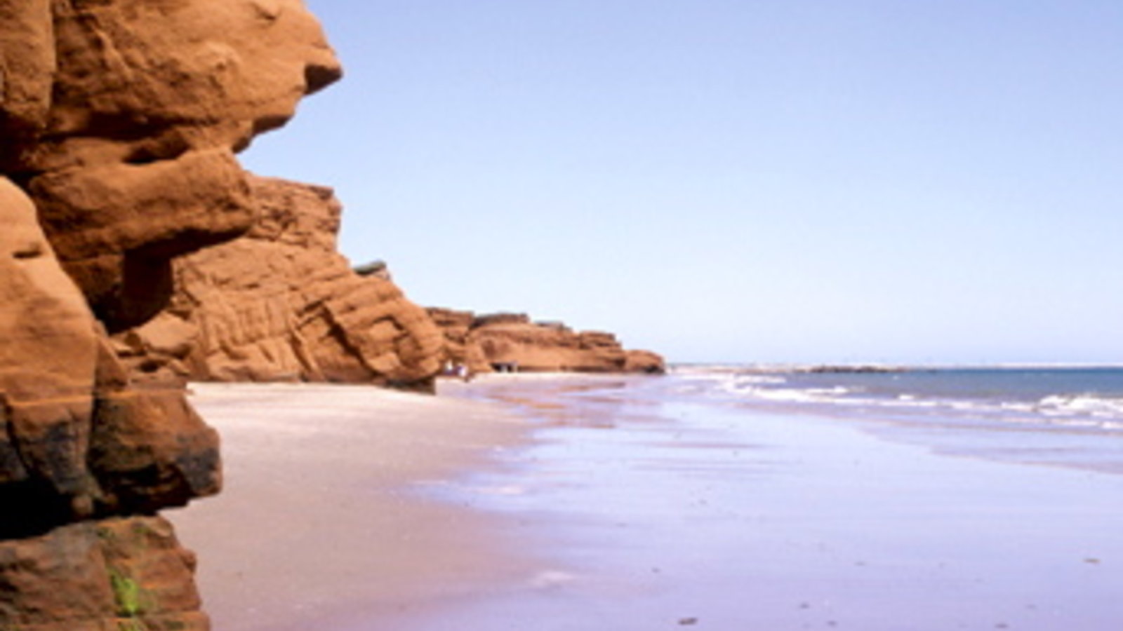 plages_et_falaises_iles-de-la-madeleine_quebec.jpg