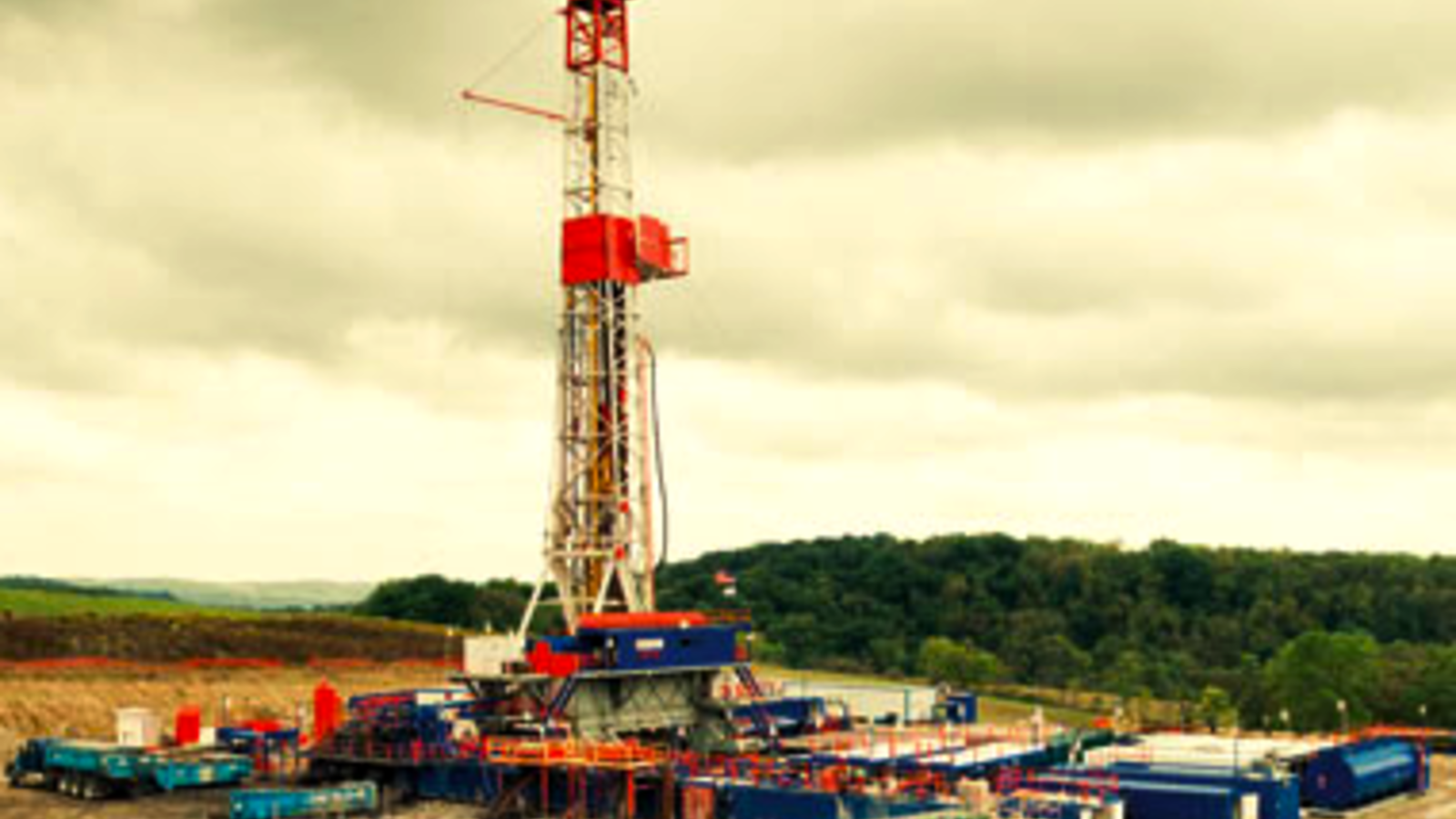 shale-gas-drilling-site1.png