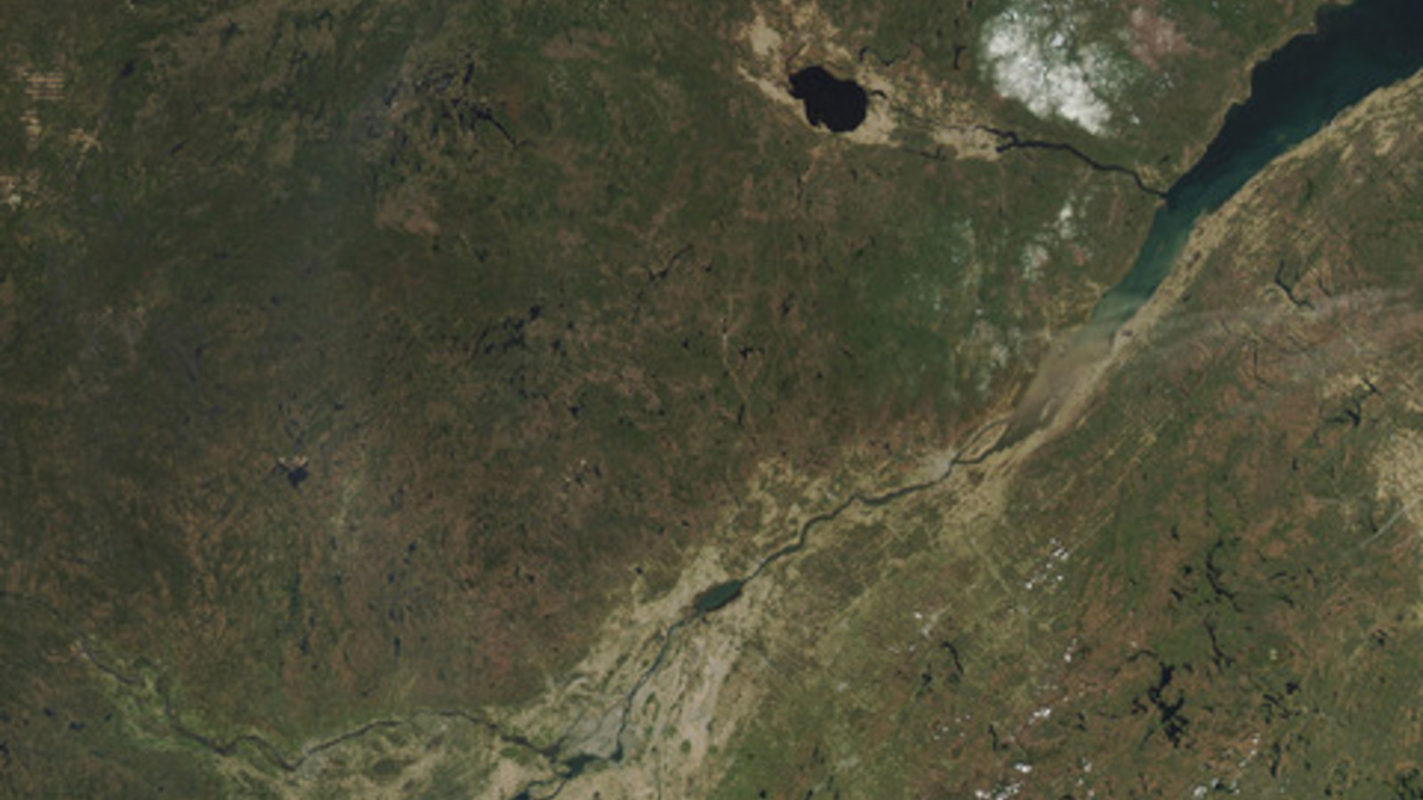 tiree_de_leboeuf_m_2012_le_quebec_en_miettes_credit_photo_nasa-thumb-480xauto-2500.jpg