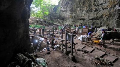 fouilles-caverne--Lucon