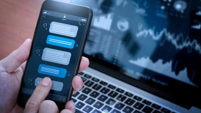 chatbot-phone-ordi.jpg