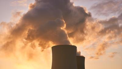 nuclear-power-plant-4529392_1280.jpg