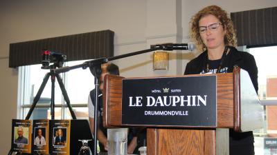 Marjorie Dessureault pr&eacute;sidente de la FAAQ