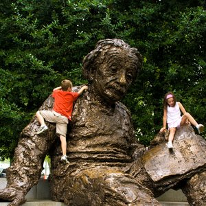 einstein2