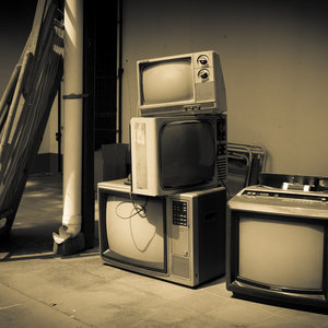 Vieilles télévisions 