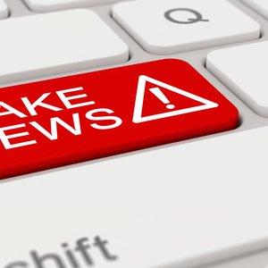 FakeNews-Dreamstime