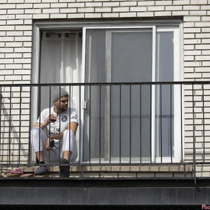 balcon seul