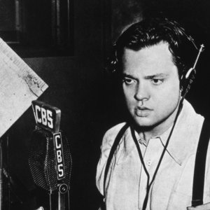 OrsonWelles-Radio-1938.jpg