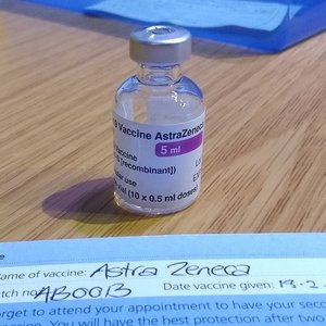 vaccin-AstraZeneca.jpg