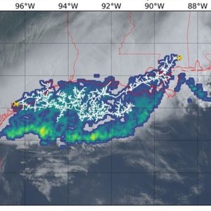 orage-eclair-768km.jpg