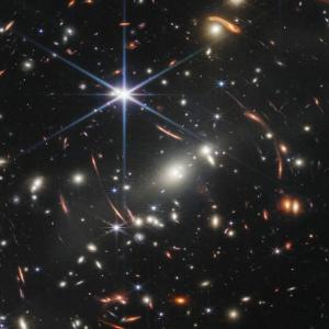 JamesWebb-DeepField.jpg