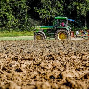 agriculture-tracteur.jpg