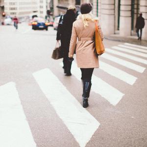 pedestrian-walking-people-road-white-traffic-720155-pxhere.com_.jpg