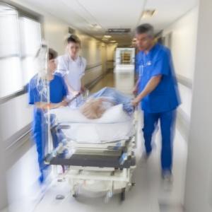 hopital-patient-infirmieres.jpg