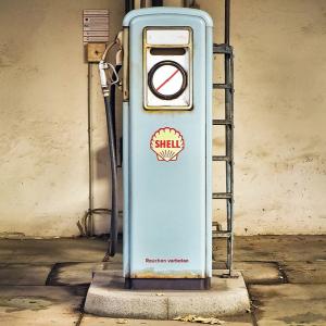 gas-pump-1914310_1280.jpg