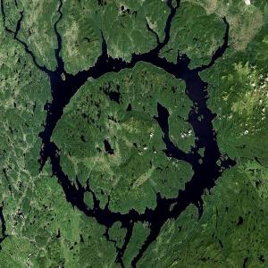 Manicouagan_Reservoir.jpg