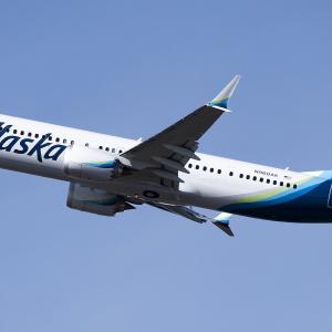 Boeing737-AlaskaAirlines.jpg