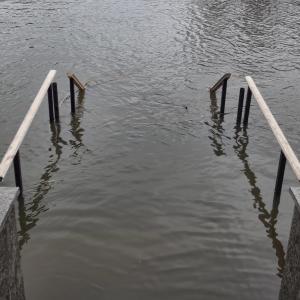 inondation-escalier-DP.jpg