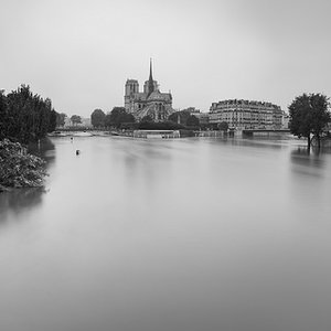 27621356235_946f021dc0_z.jpg
