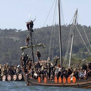 401710-repliques-bateaux-vikings-festival-annuel.jpg