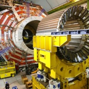 451244-accelerateur-particules-cern-pres-geneve.jpg