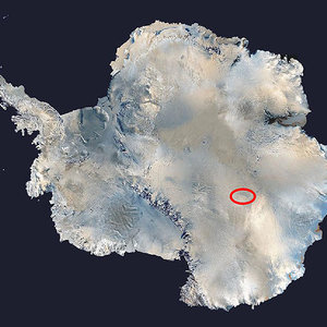 566px-lakevostok-location.jpg