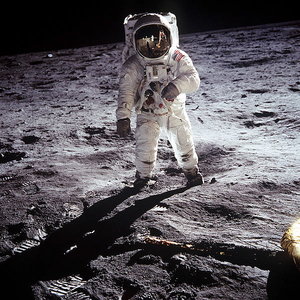 600px-aldrin_apollo_11.jpg