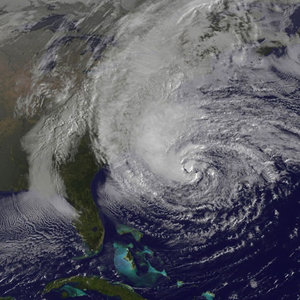 701091main_20121028-sandy-goes-full.jpg