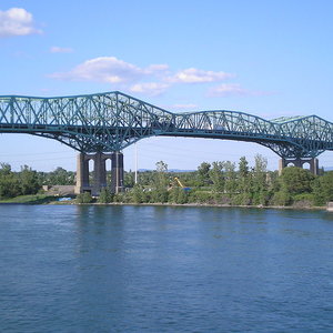 800px-champlain_bridge.jpg