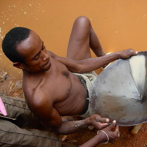 800px-orpailleur_a_madagascar.jpg