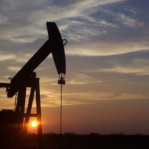800px-west_texas_pumpjack.jpg