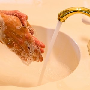 DT_washinghands.jpg