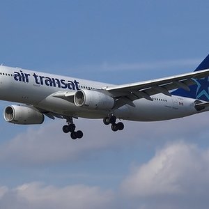 air_transat_a332.jpg