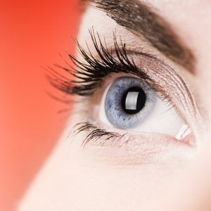 dt_blue-eye.jpg