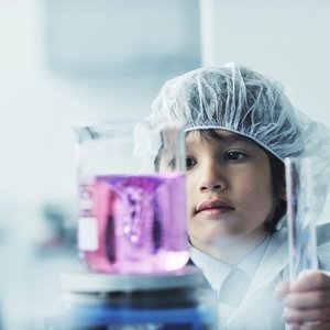 enfants-scientifique-100600.jpg